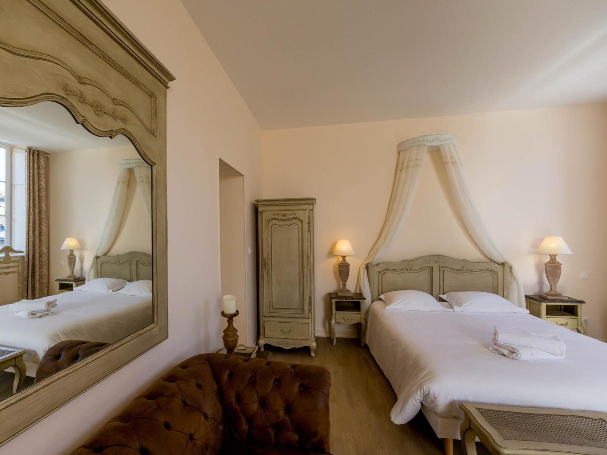 Le Cara - 4 Appartements Calmes Et Chics Au Coeur De Beaune Beaune  Oda fotoğraf