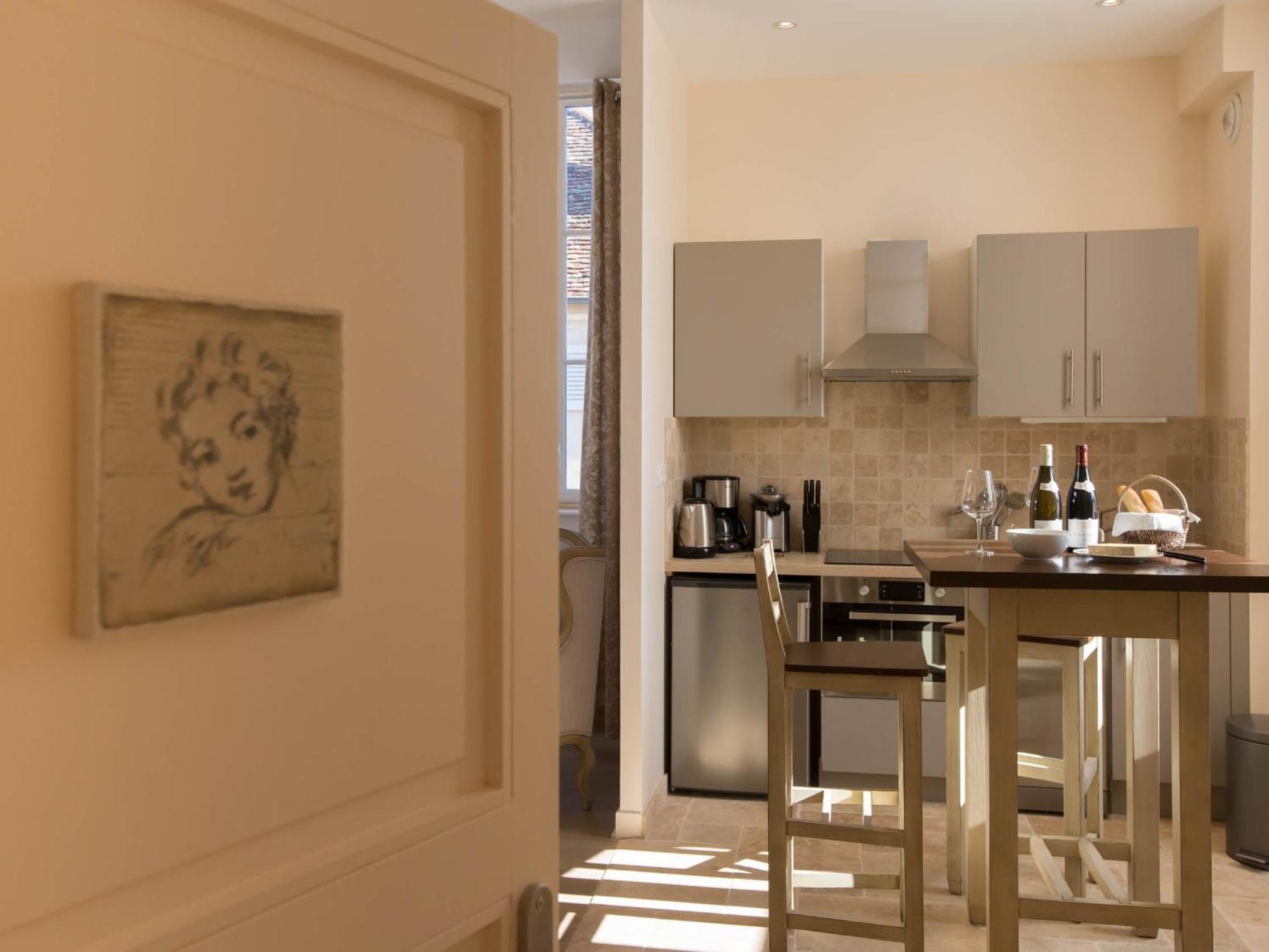 Le Cara - 4 Appartements Calmes Et Chics Au Coeur De Beaune Beaune  Oda fotoğraf