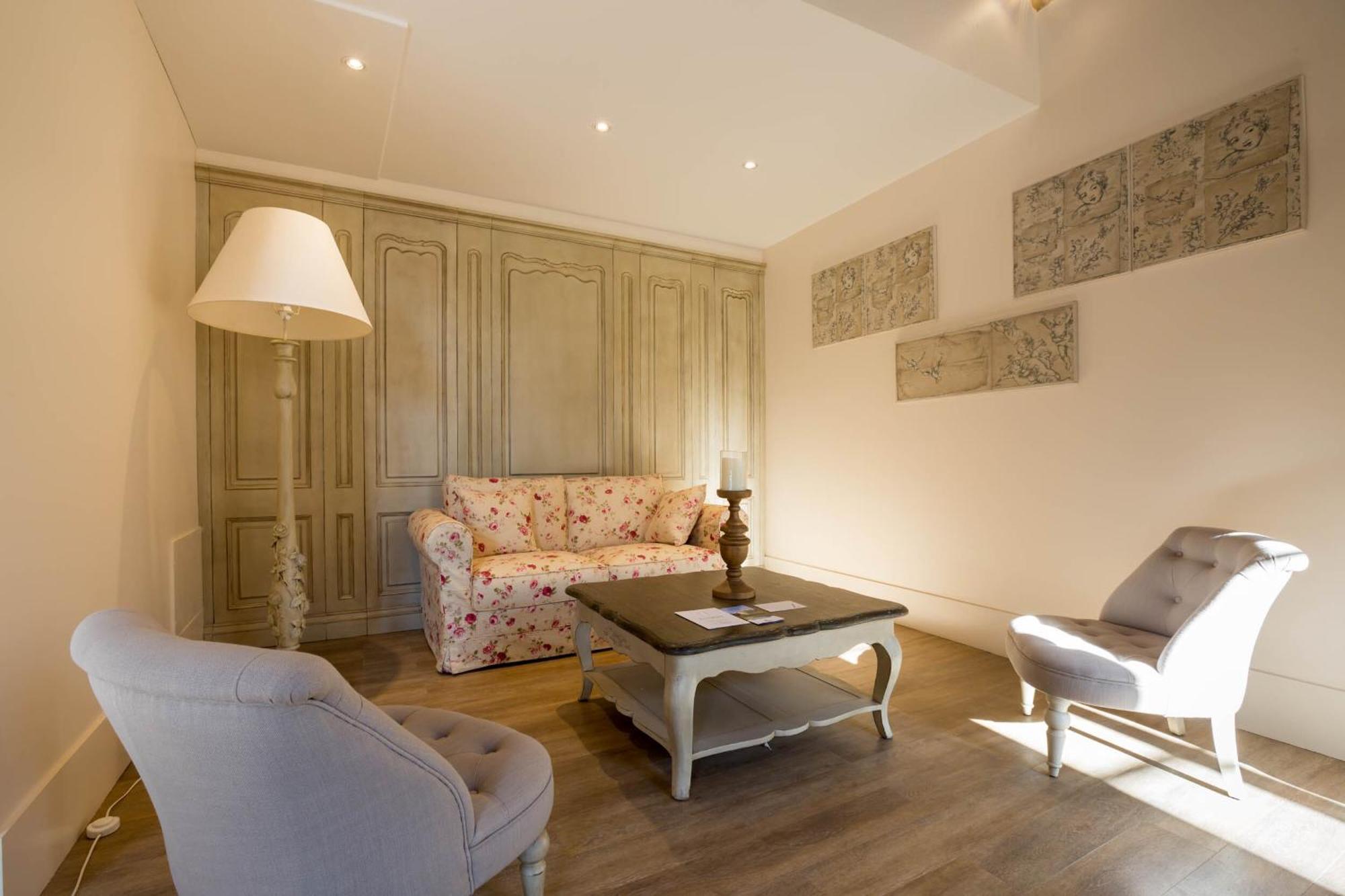 Le Cara - 4 Appartements Calmes Et Chics Au Coeur De Beaune Beaune  Oda fotoğraf