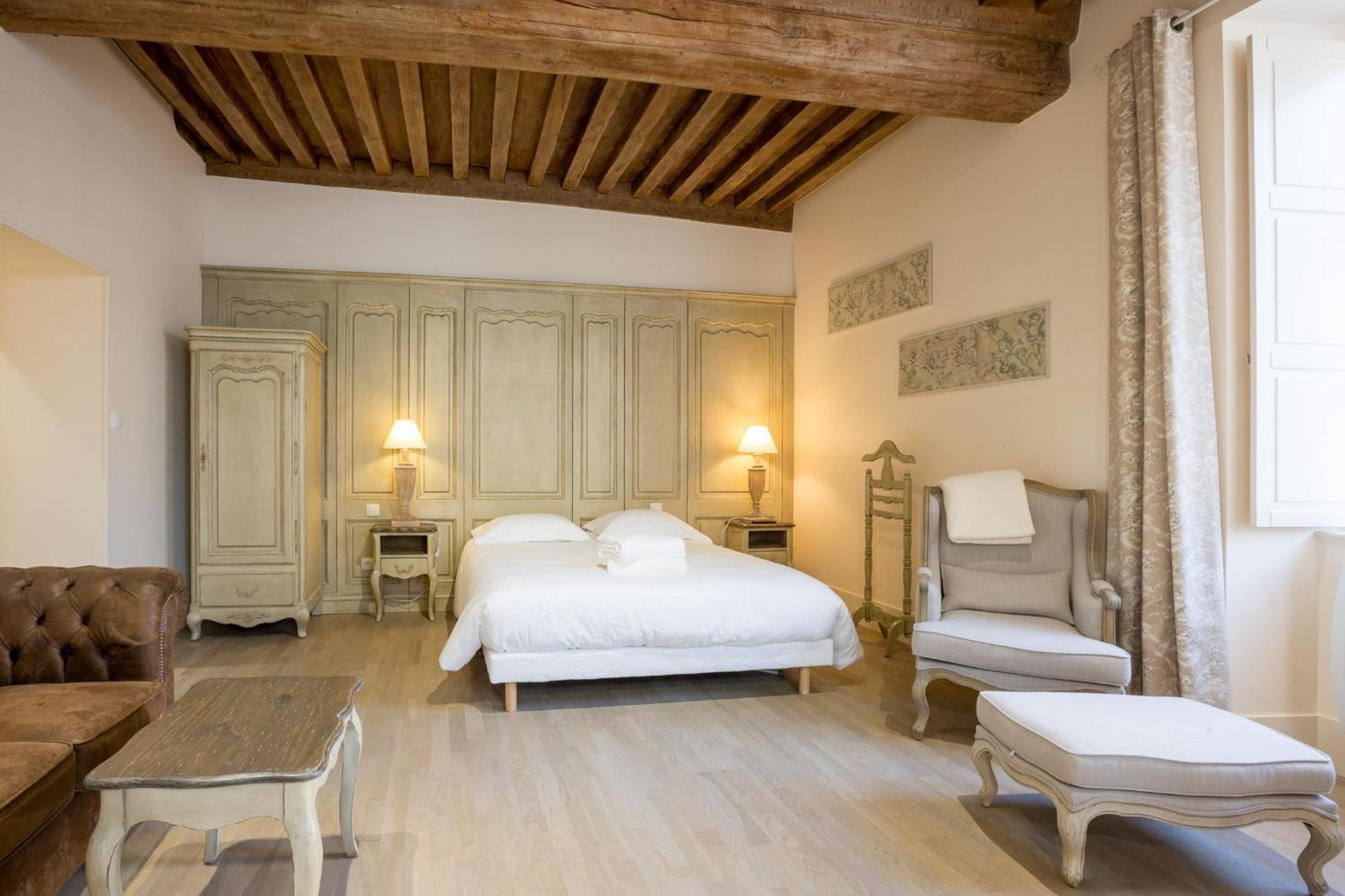 Le Cara - 4 Appartements Calmes Et Chics Au Coeur De Beaune Beaune  Oda fotoğraf