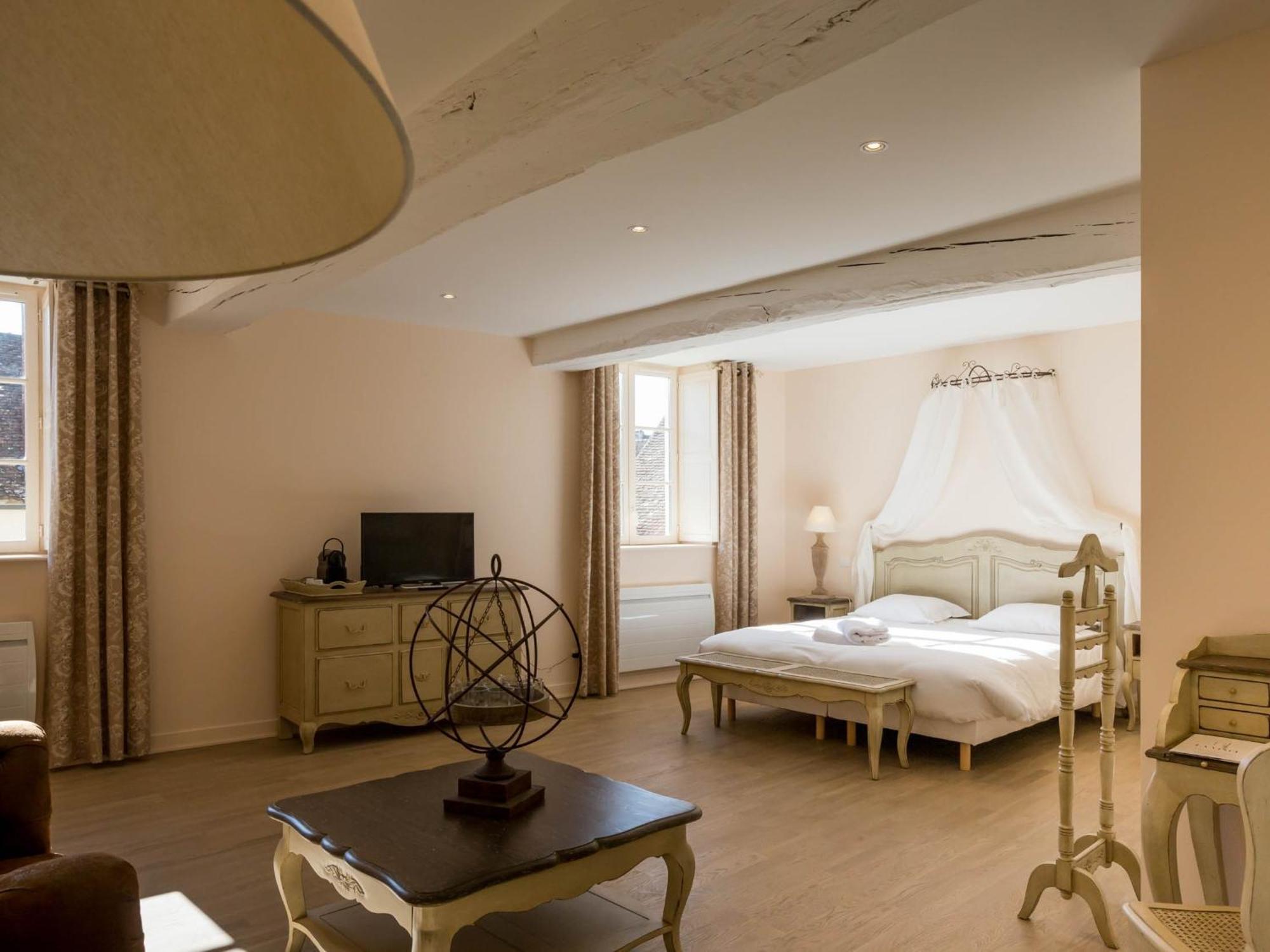 Le Cara - 4 Appartements Calmes Et Chics Au Coeur De Beaune Beaune  Oda fotoğraf