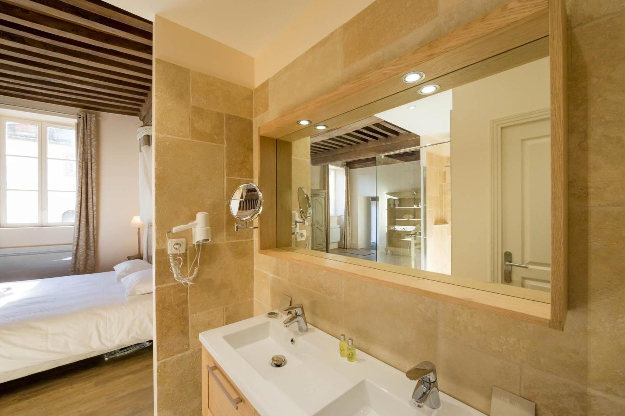 Le Cara - 4 Appartements Calmes Et Chics Au Coeur De Beaune Beaune  Oda fotoğraf